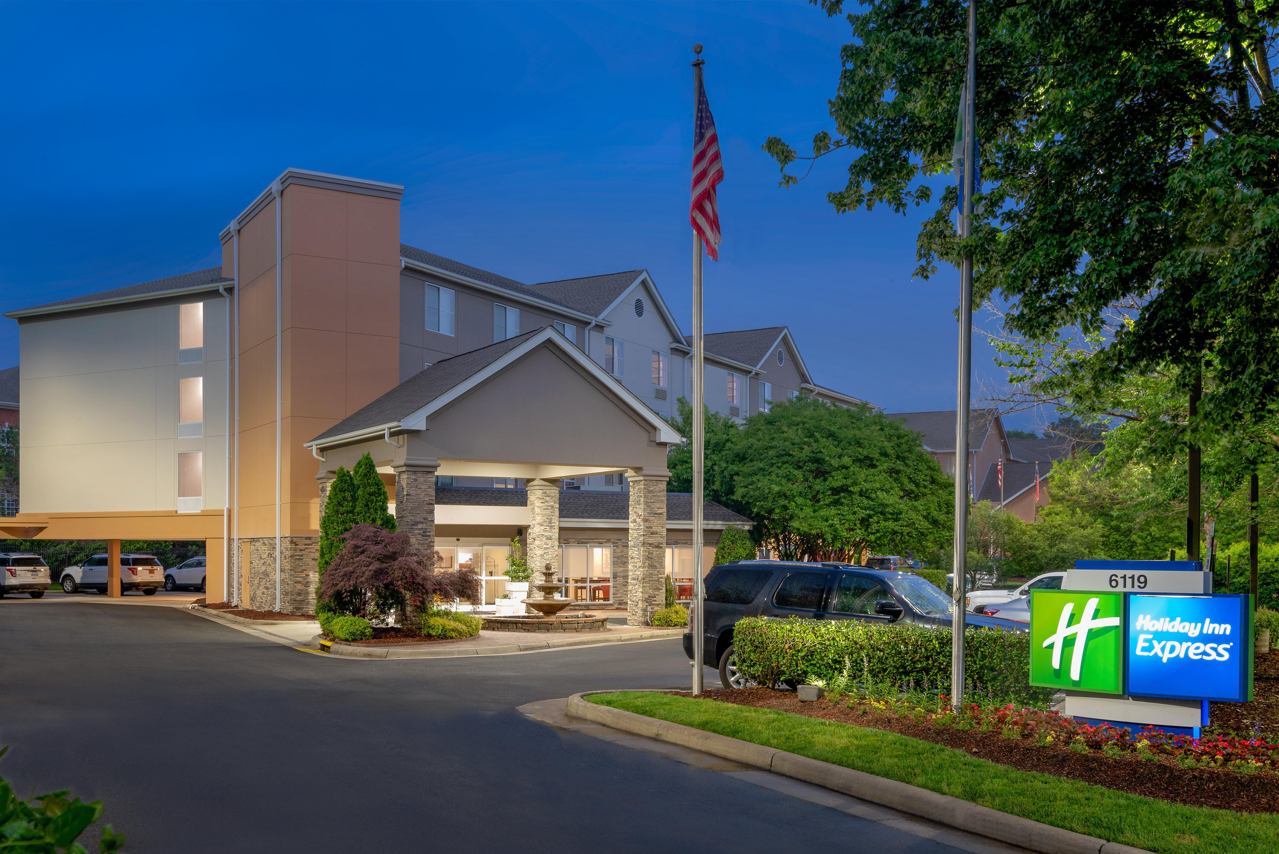 Holiday Inn Express Chapel Hill By Ihg Exteriör bild