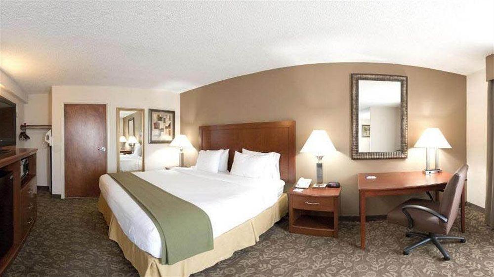 Holiday Inn Express Chapel Hill By Ihg Exteriör bild
