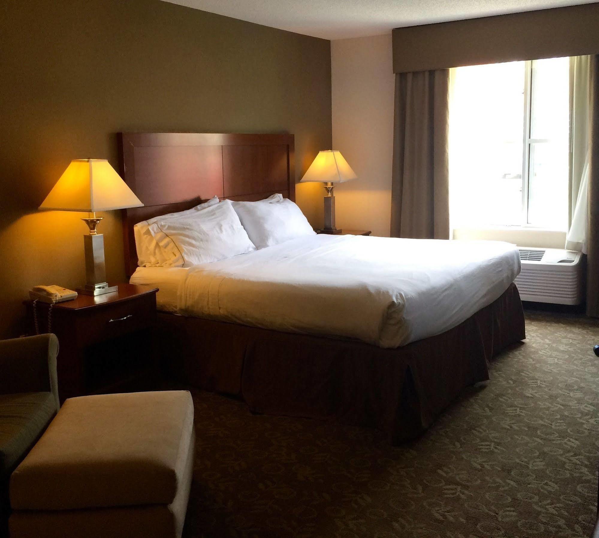 Holiday Inn Express Chapel Hill By Ihg Exteriör bild