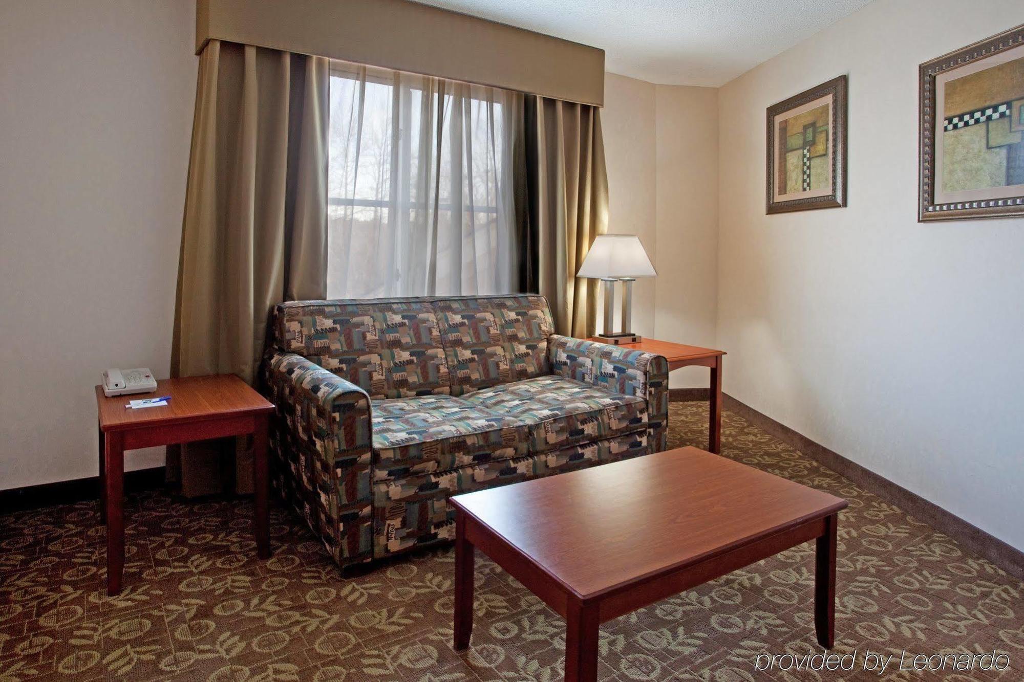Holiday Inn Express Chapel Hill By Ihg Exteriör bild