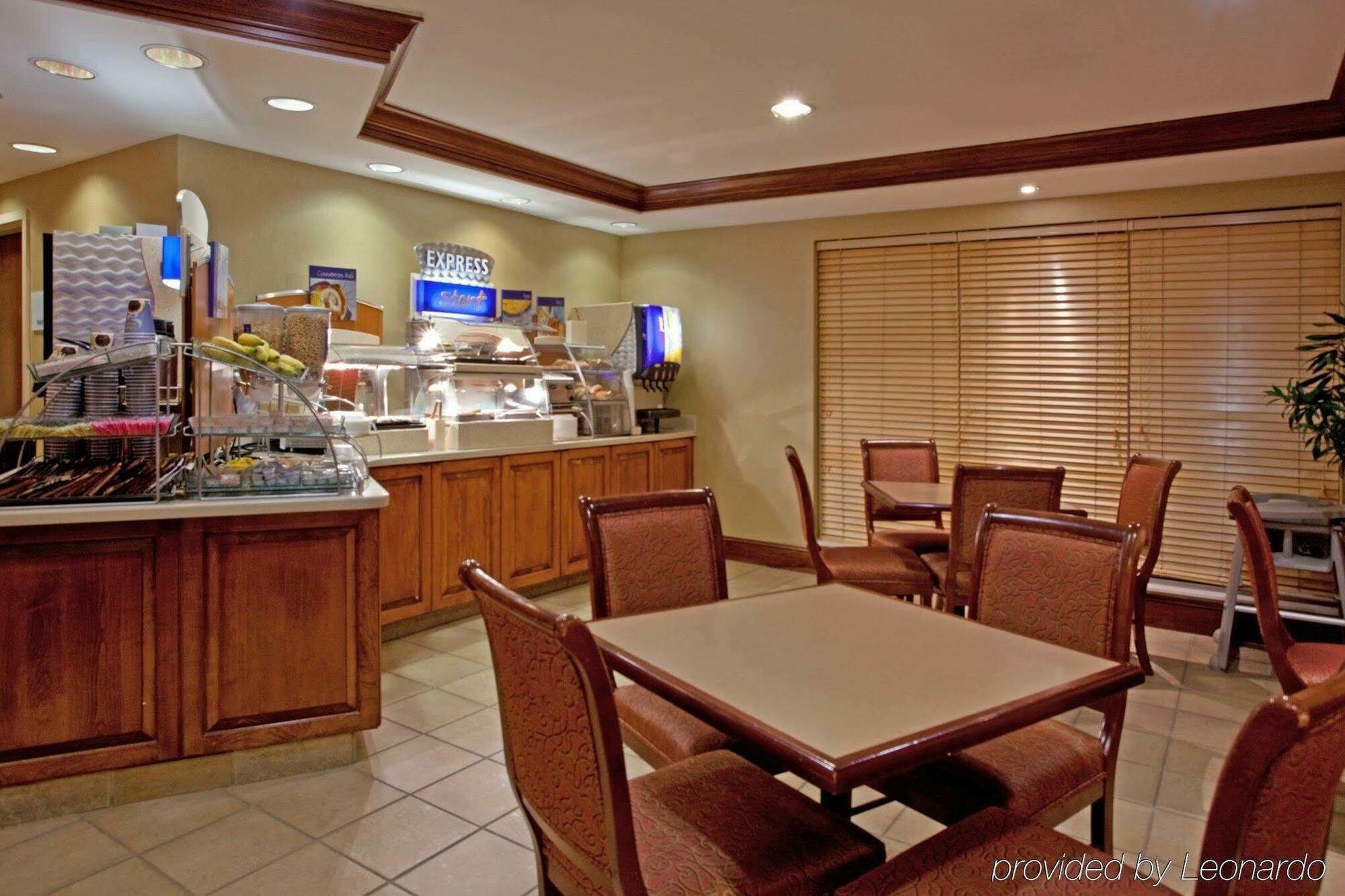 Holiday Inn Express Chapel Hill By Ihg Exteriör bild